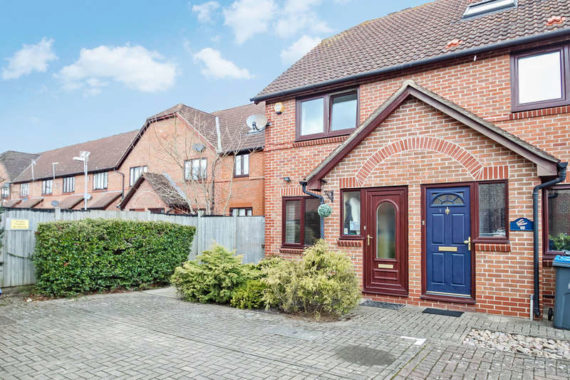 2&nbsp;Bedroom&nbsp;End of Ter...